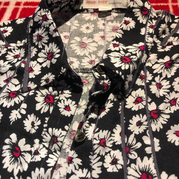 Floral Front Tie Crop - Picture 2 of 3